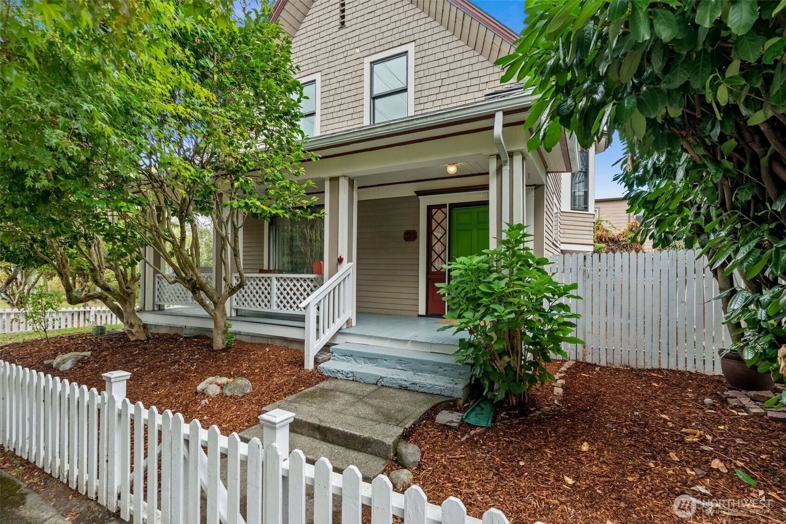 Property Photo:  723 N K Street  WA 98403 