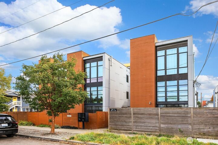 545 S Sullivan Street C  Seattle WA 98108 photo