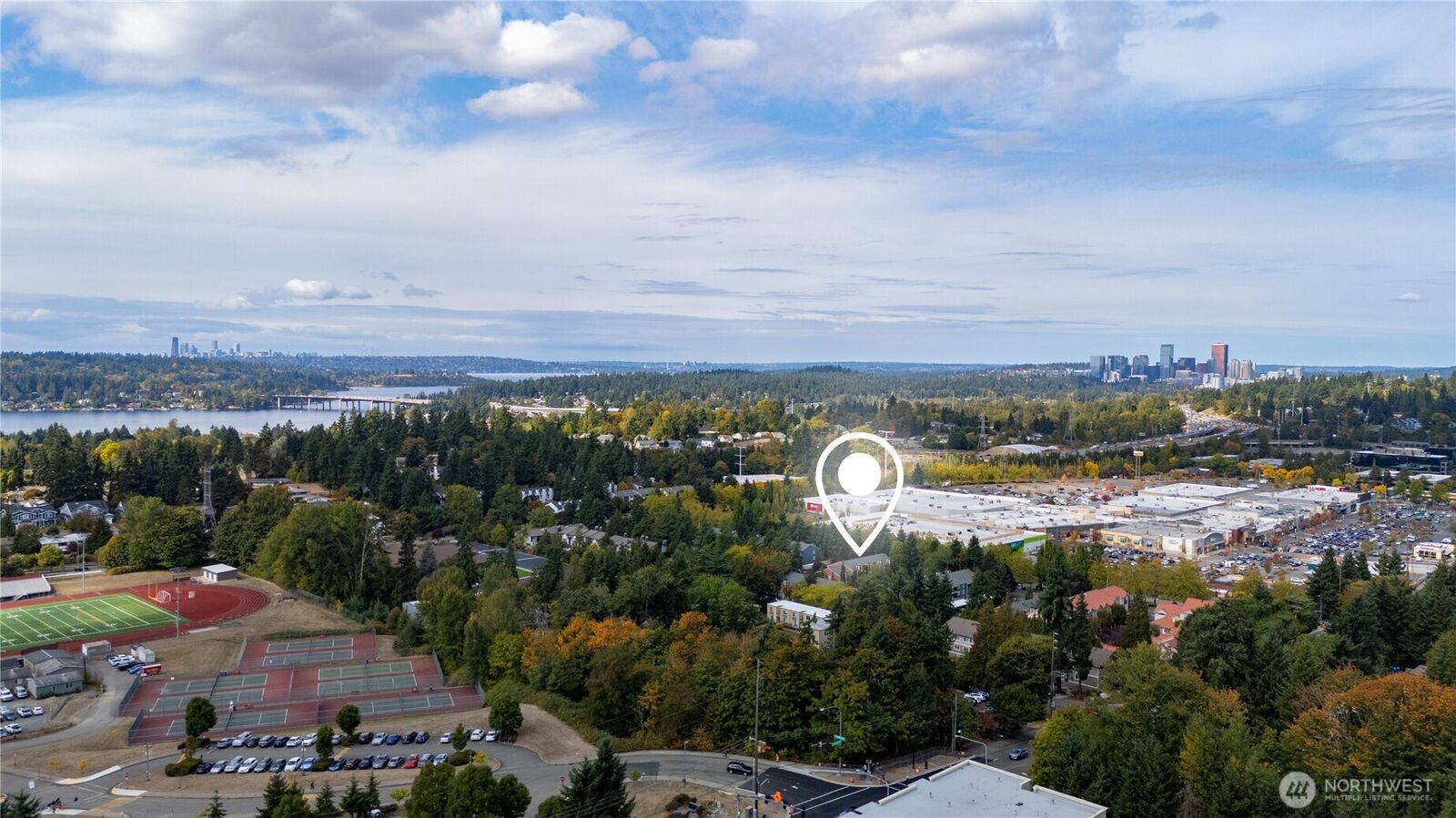 Property Photo: 12601 SE 41st Place C102 WA 98006