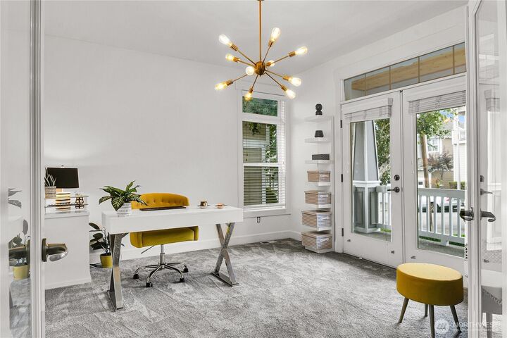 Property Photo:  1011 N 27th Place  WA 98056 