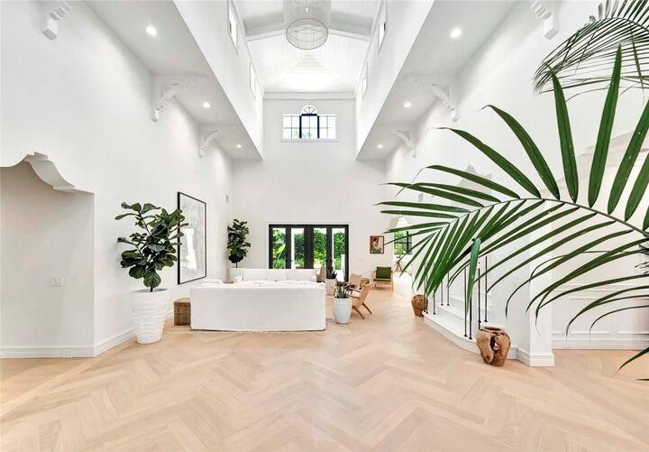 Property Photo: 906 Seagrape Lane FL 32963