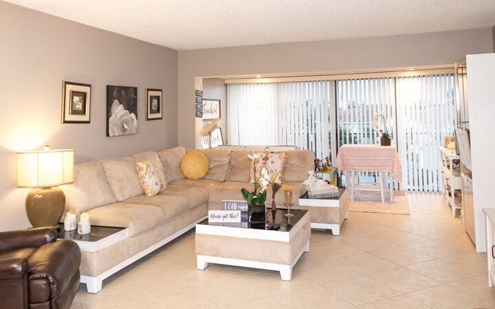 Property Photo: 4100 Tivoli Court 301 FL 33467