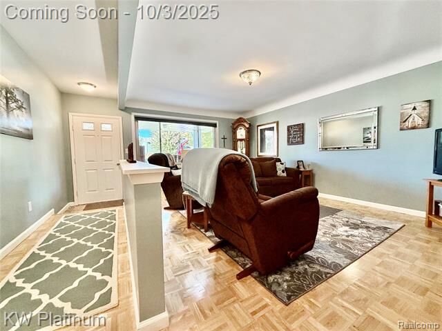 Property Photo: 2838 Elmwood Street MI 48060