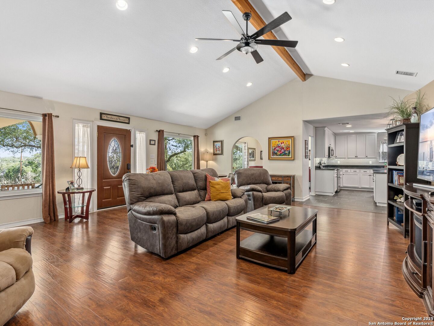 Property Photo: 26817 Hogan Dr TX 78260