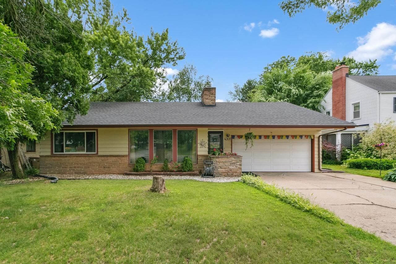 Property Photo: 4301 Odana Road WI 53711