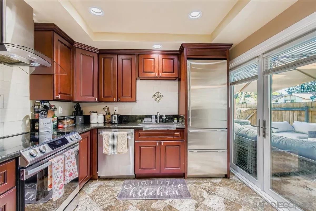Property Photo:  5450 Rebolla Lane  CA 92124 