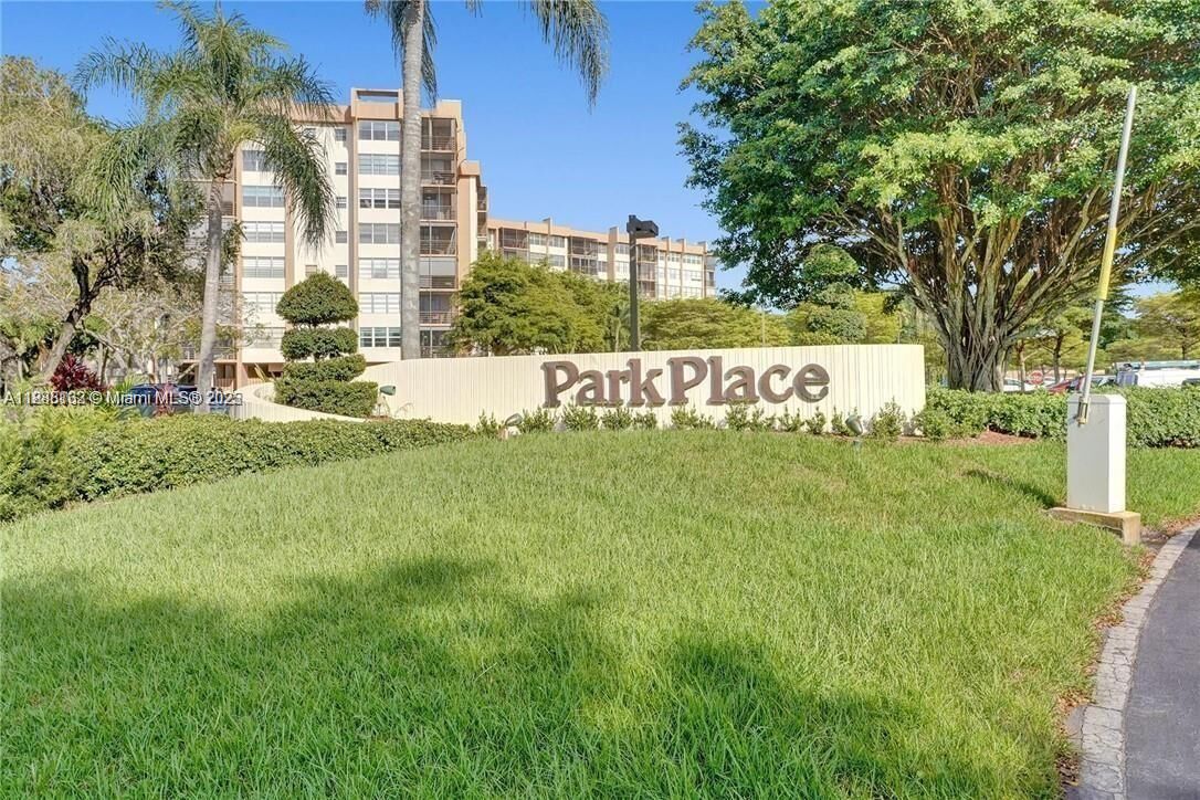 Property Photo: 1400 Saint Charles Pl 222 FL 33026