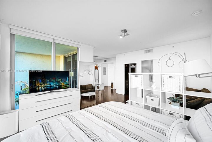 Property Photo: 3451 NE 1st Ave M0503 FL 33137