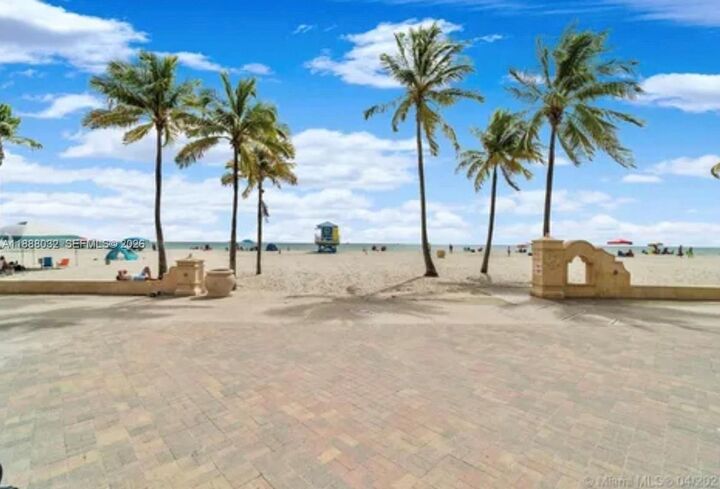 Property Photo:  1849 S Ocean Dr 201  FL 33009 