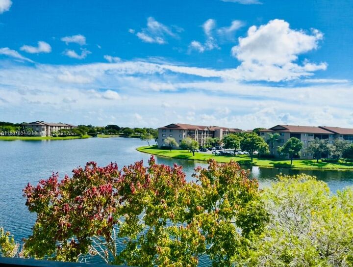 Property Photo: 1201 SW 141st Ave 407J FL 33027