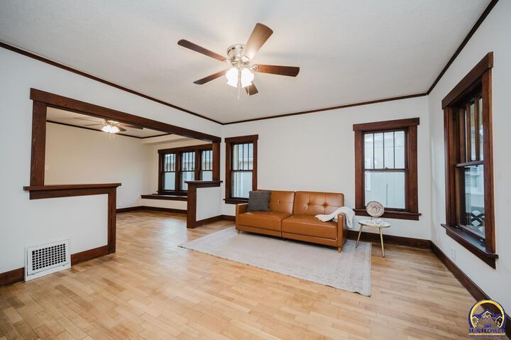 Property Photo: 1180 SW Woodward Ave KS 66604