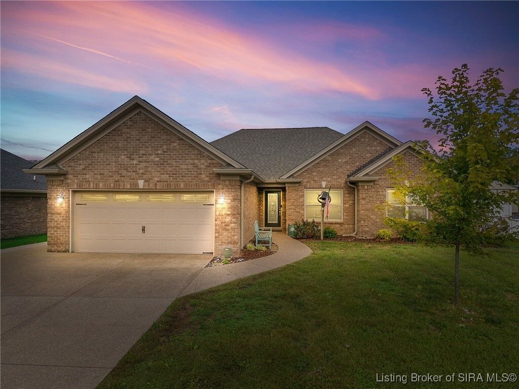 Property Photo:  6413 Sunset Loop  IN 47111