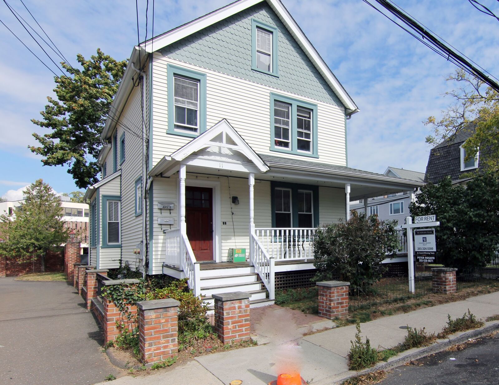 Property Photo: 11 Dolsen Place 1 CT 06901