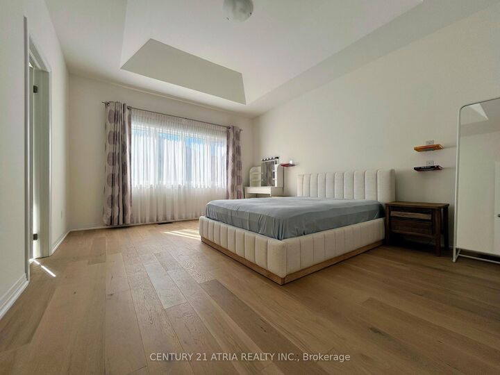 Property Photo:  65 McCague Avenue  ON L4S 0J4 