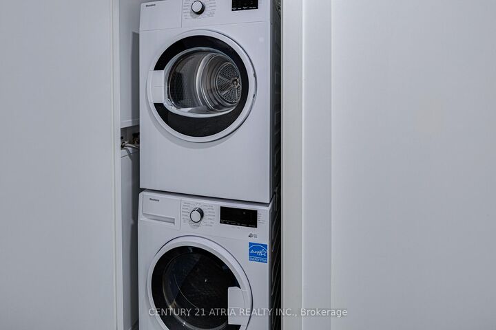 Property Photo: 82 Dalhousie Street 2803 ON M5B 0C5