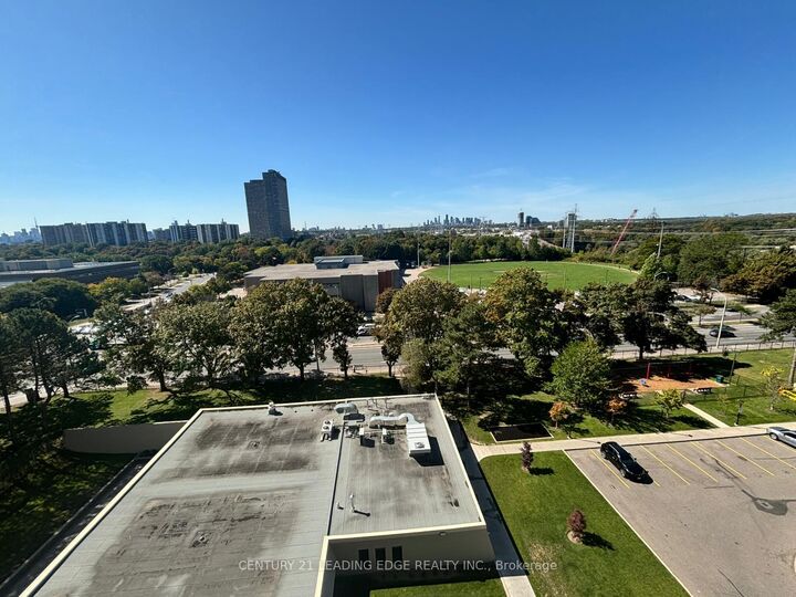 Property Photo:  715 Don Mills Road 902  ON M3C 1S5 