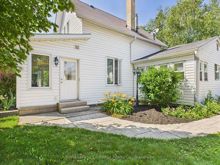 Property Photo:  557 Market Street  ON N0H 2C4