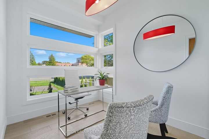 Property Photo: 120B Cochrane Street ON L1N 5H8