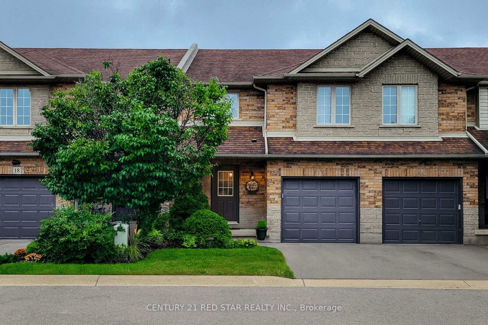 Property Photo:  18 Cedar Street 19  ON L3M 5M7 