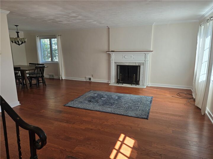 Property Photo:  10 Allendale Pl  PA 15228 