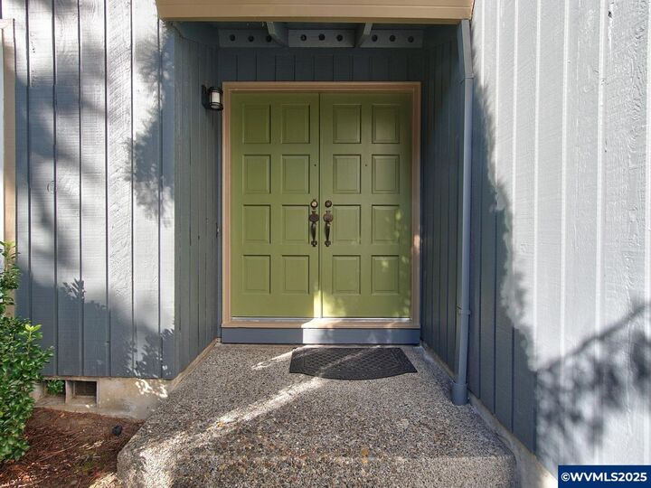 Property Photo: 4640 NW Kahneeta Dr OR 97229