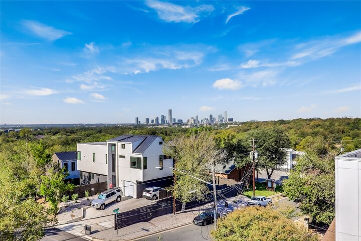 Property Photo: 4712 Reyes Street 1 TX 78721