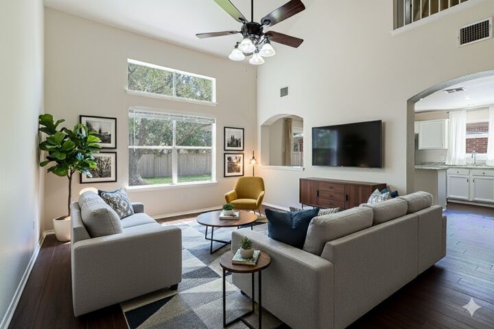 Property Photo: 11241 Pardoners Tale Lane TX 78748