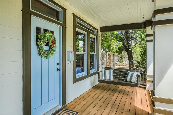 Property Photo:  5412 Aurora Drive  TX 78756 