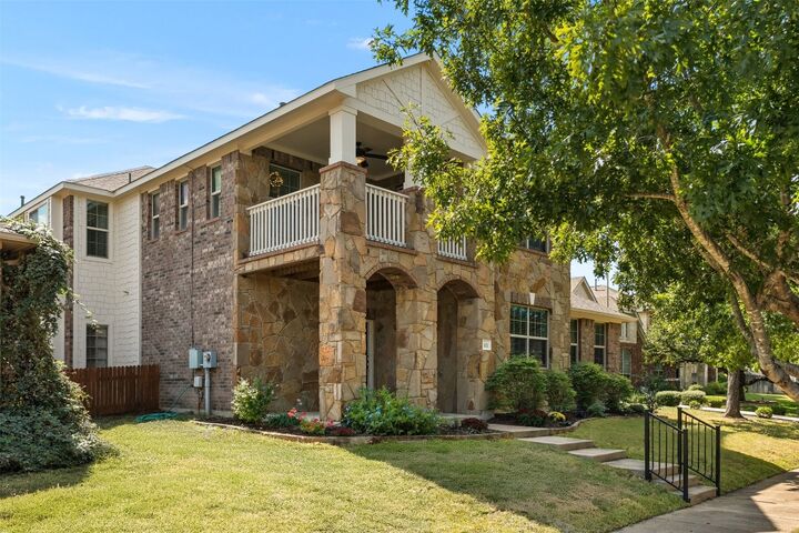 Property Photo:  111 Sycamore Street  TX 78633 