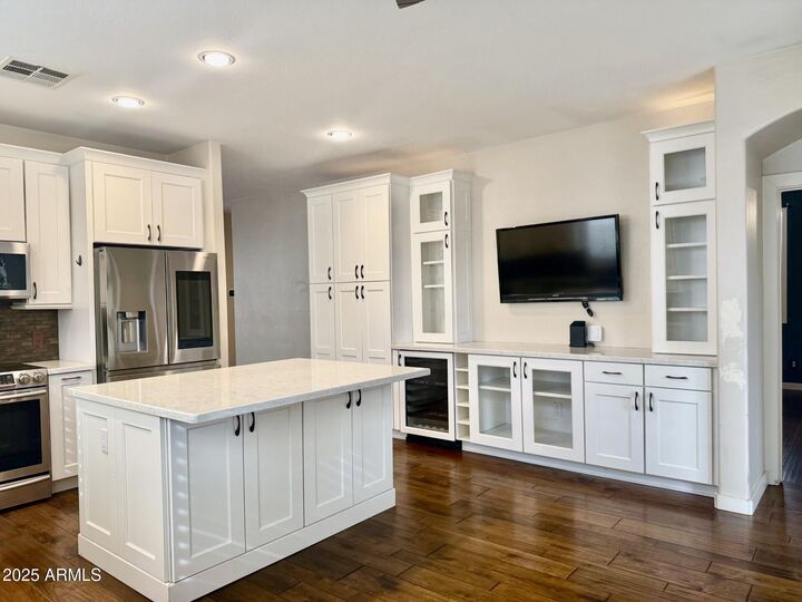 Property Photo:  191 W Beechnut Place  AZ 85248 