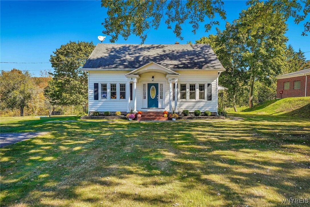 Property Photo:  164 Capitol  NY 14080 