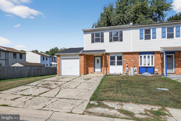 Property Photo:  30 Bradley Drive  DE 19702 