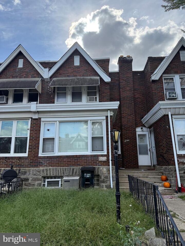 3202 Unruh Avenue  Philadelphia PA 19149 photo