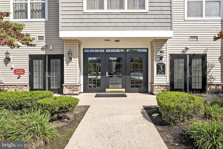 325 Masterson Court  Ewing NJ 08618 photo