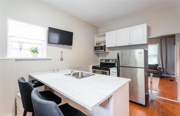 Property Photo:  181 Des Meurons Street  MB R2H 2M6 