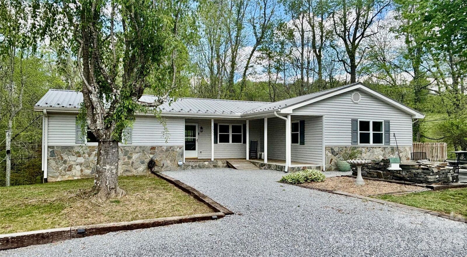 Property Photo:  1007 Dula Road  NC 28777 