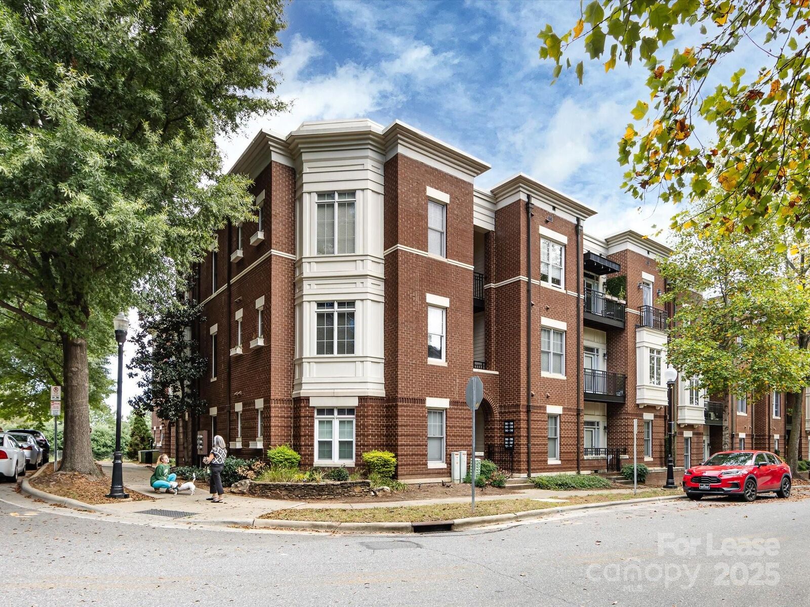 Property Photo:  729 Garden District Drive  NC 28202 