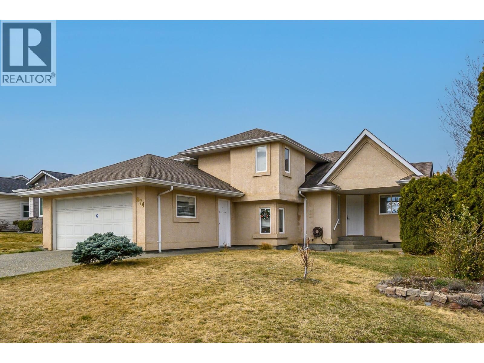 Property Photo: 974 Mt. Beaven Place BC V1B 2Y8