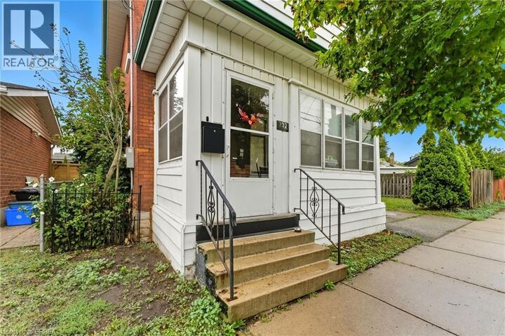 Property Photo:  232 Brock Street  ON N3S 5X2