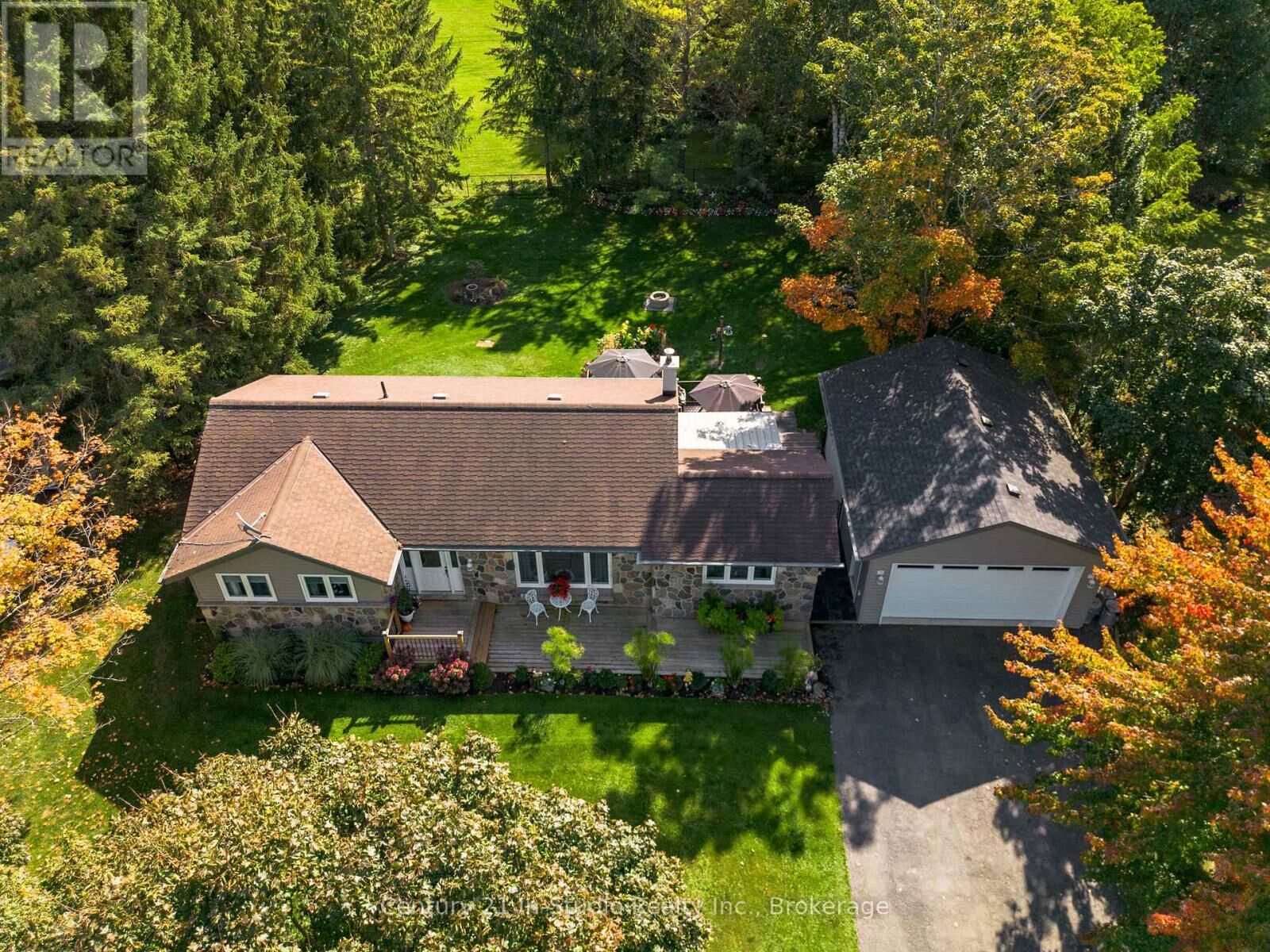 Property Photo: 21532 Grey 16 Road ON N0H 2N0