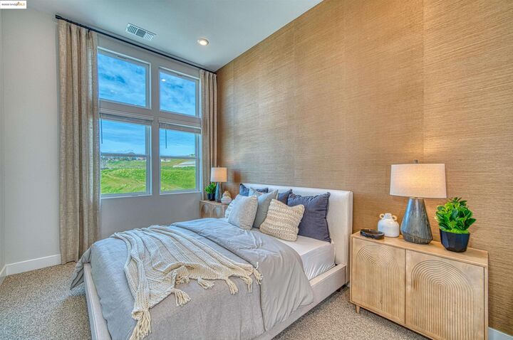 28949 Parkridge Loop 86  Hayward CA 94544 photo