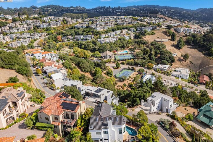 Property Photo:  1522 Grand View Drive  CA 94705 