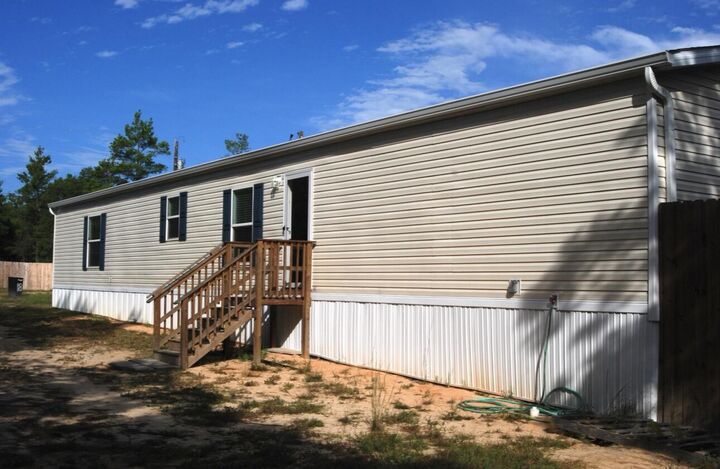 Property Photo:  18 Daffodil Court  FL 32433 