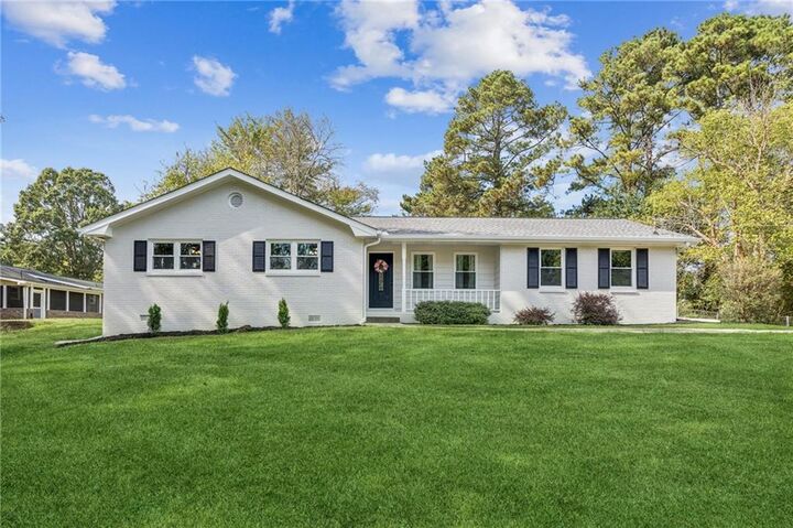 Property Photo: 1545 Falcon Lane GA 30017