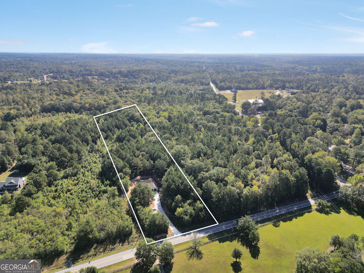 Property Photo: 2637 Birdie Road GA 30223