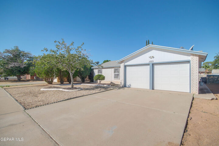 Property Photo: 1733 Karl Wyler Drive TX 79936