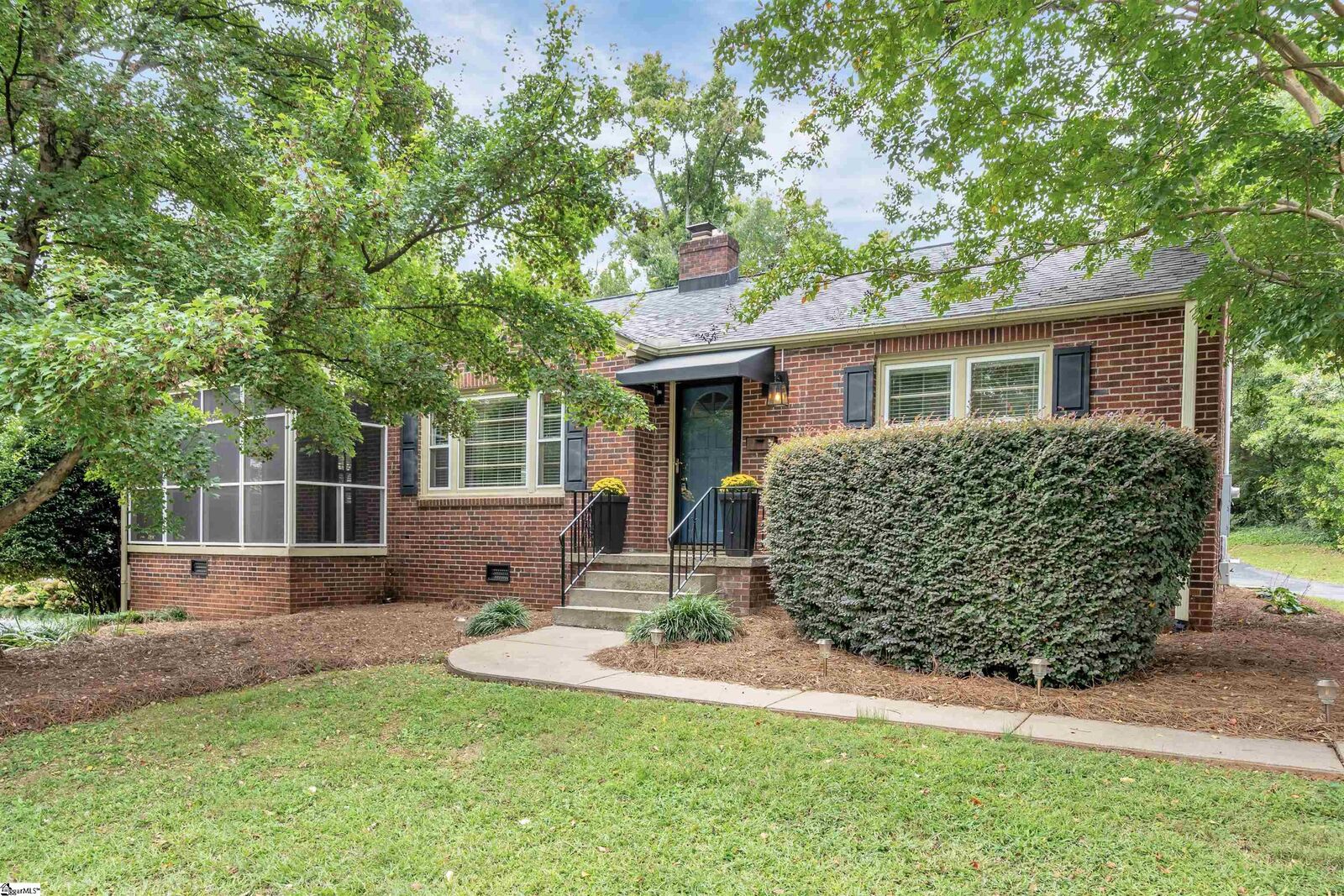 Property Photo: 21 Broughton Drive SC 29609