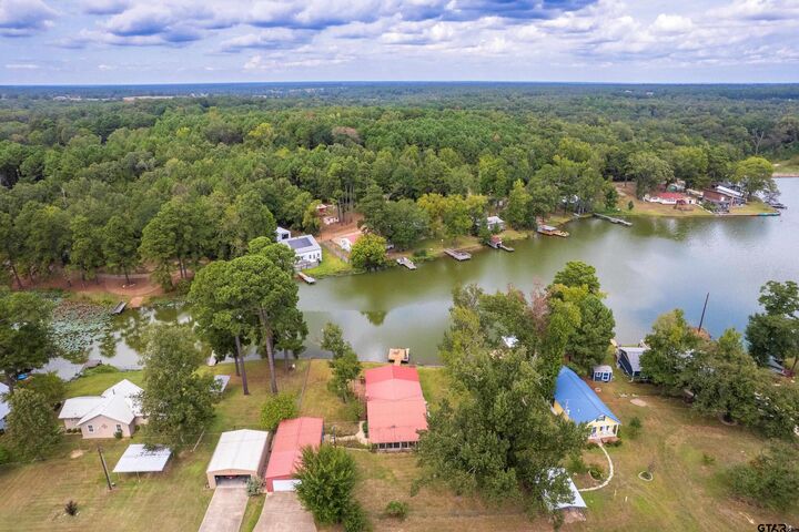 Property Photo:  668 Omaha Drive  TX 75571