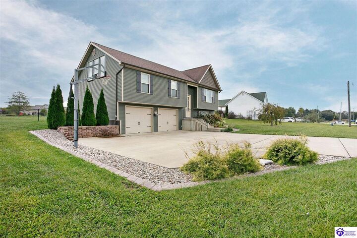 Property Photo:  70 Reins Court  KY 42701