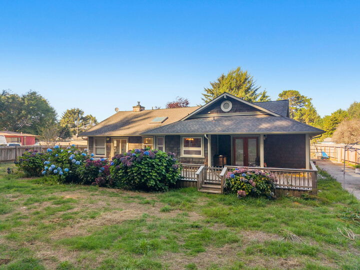 Property Photo:  1690 Baird Road  CA 95519 